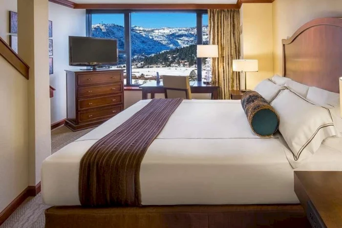 Everline Resort & Spa — , 